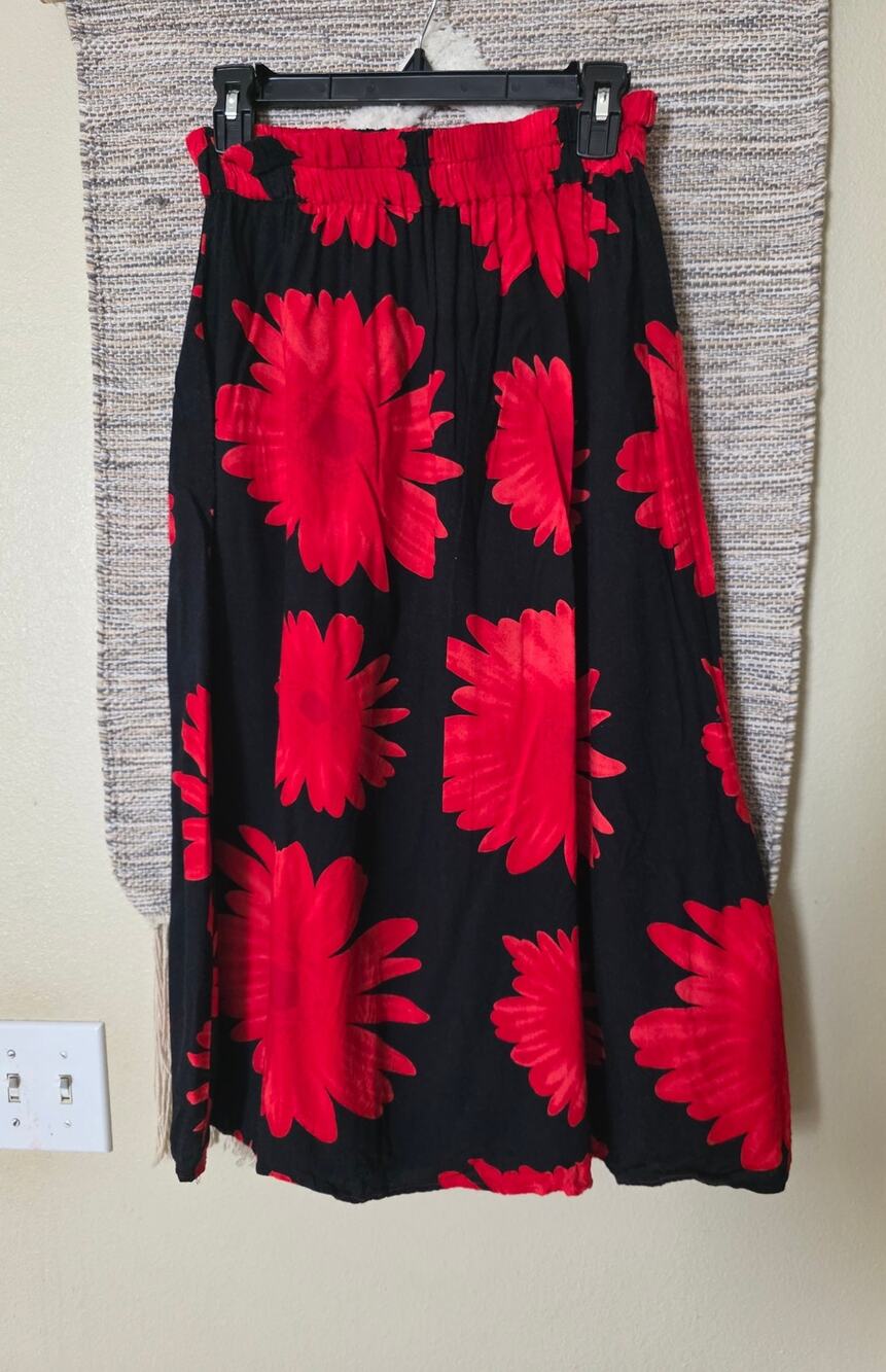 Floral Maxi Skirt Black Red Large Flower Print Elastic Waist Stretch Boho S